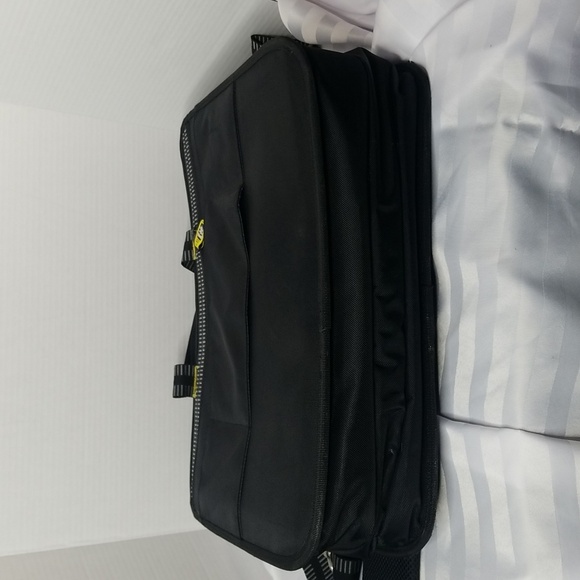 CALCUTTA BRIEFCASE/TRAVEL BAG LABTOP BAG IN BLACK CANVAS - Picture 4 of 8